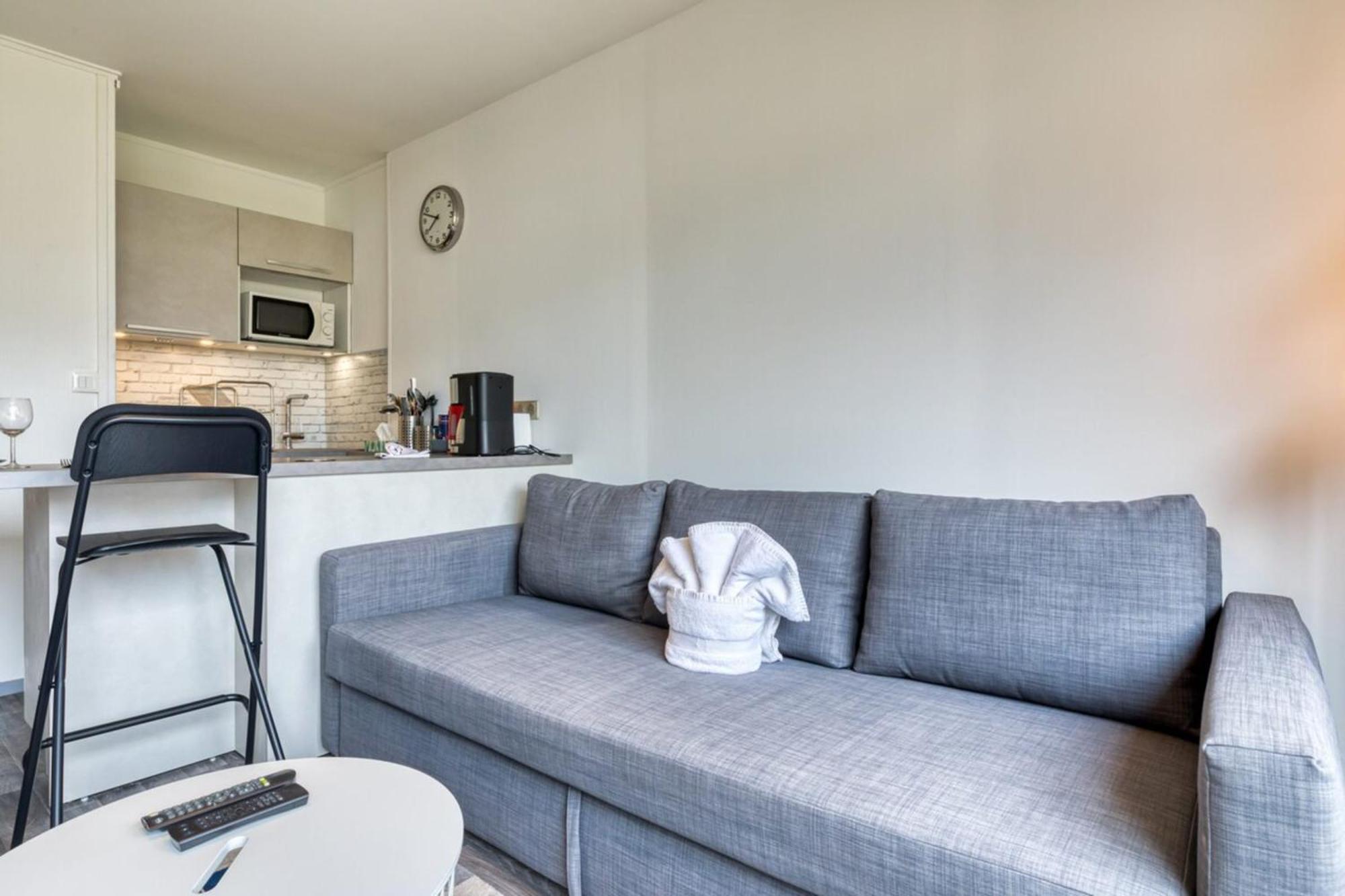 Olivia Studio Avec Place De Parking Руан Экстерьер фото